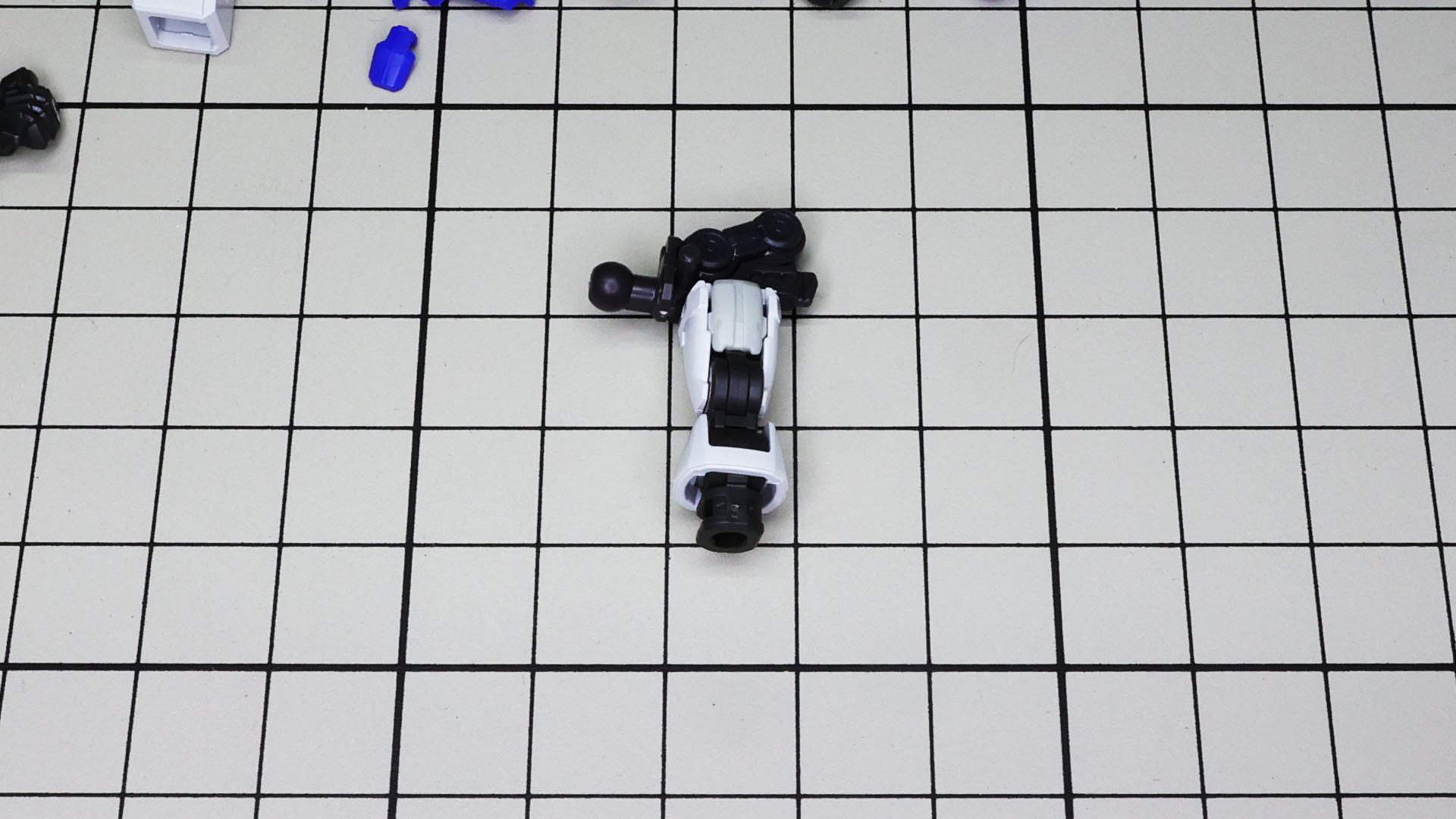 ボールジョイント側がボディに接続される部分です