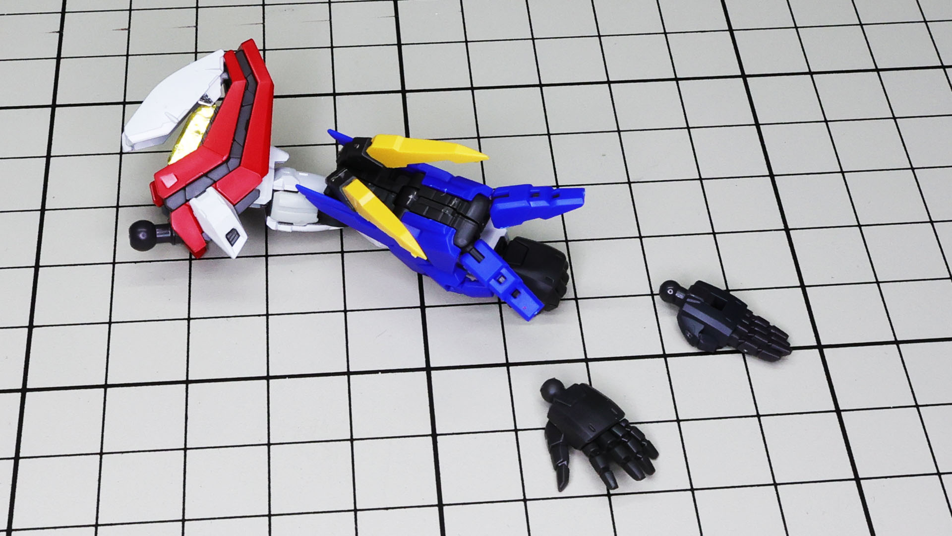 腕部完成！非常に表情豊かです！