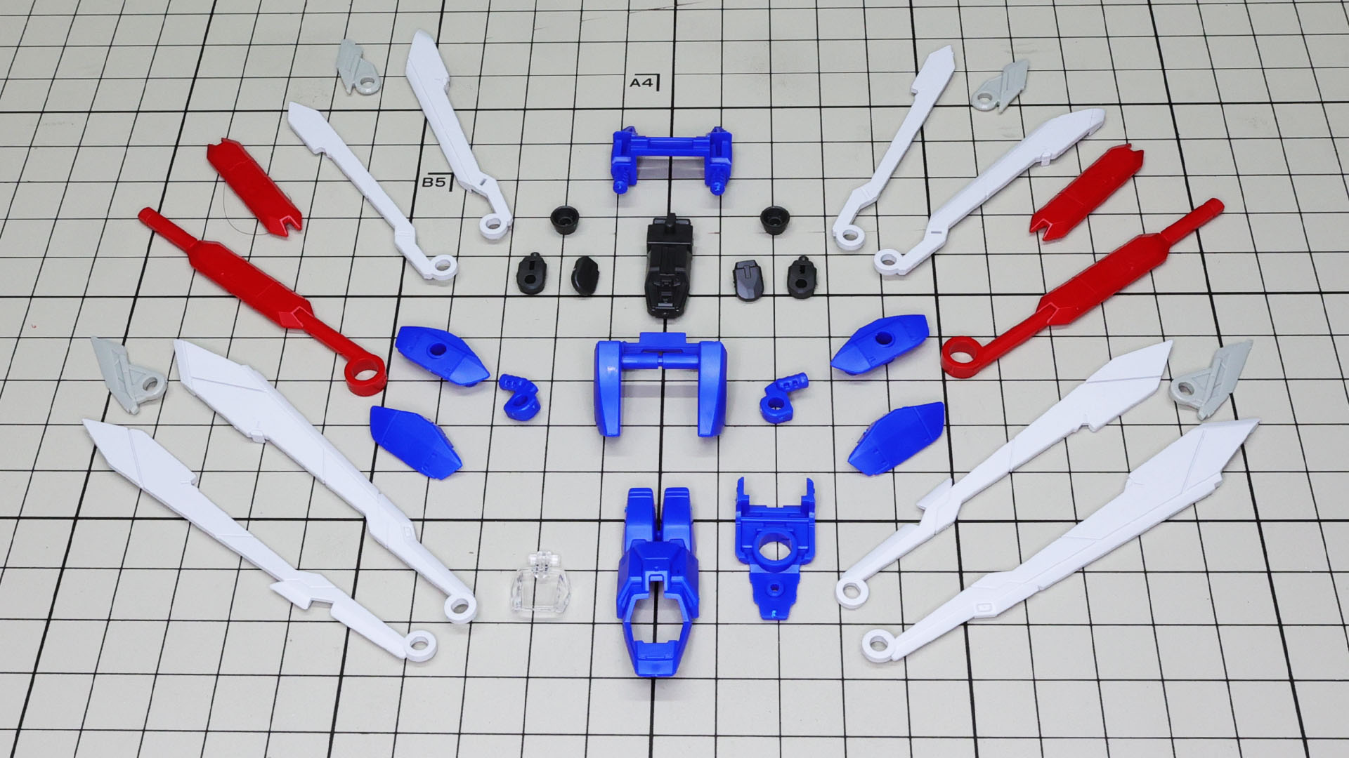 大きなパーツが並んで安心感があります