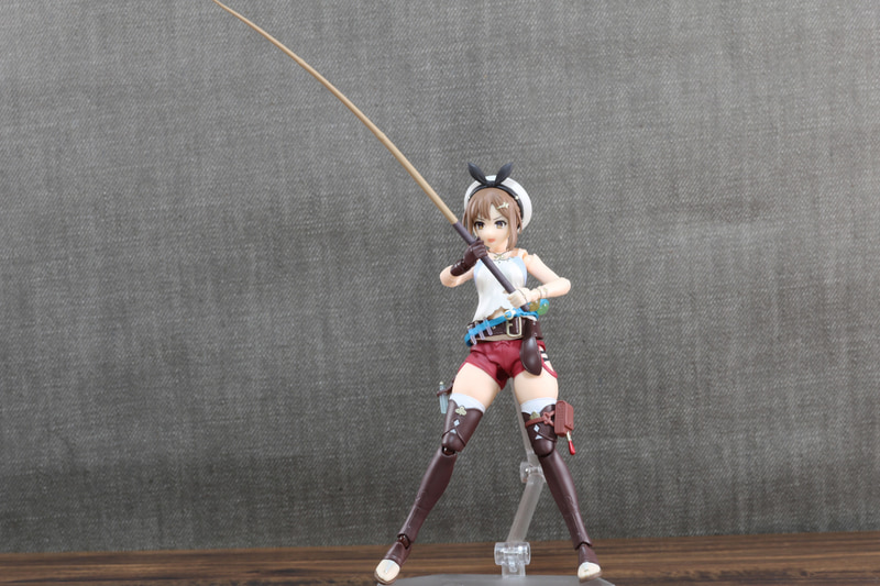 「フラムロッド」を手にした姿