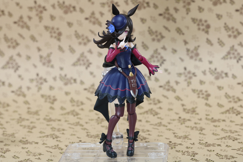 ちょっぴり大人びた仕草も
