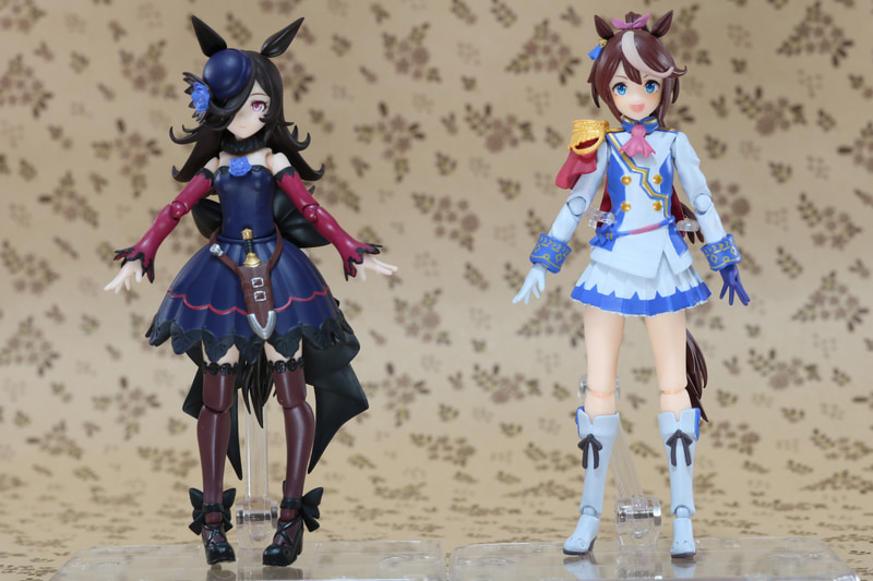 ライスシャワー（左）とトウカイテイオー（左）