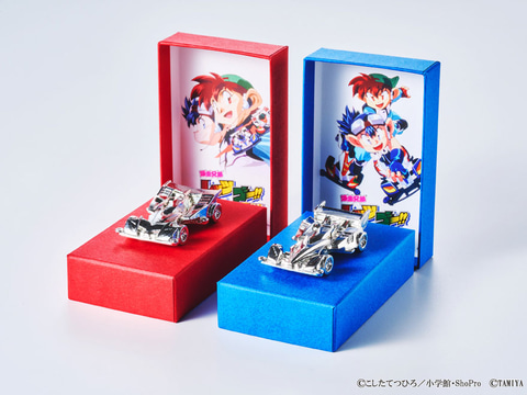 爆走兄弟レッツ＆ゴー!!」より2機のミニ四駆をかたどった“箸置き”が