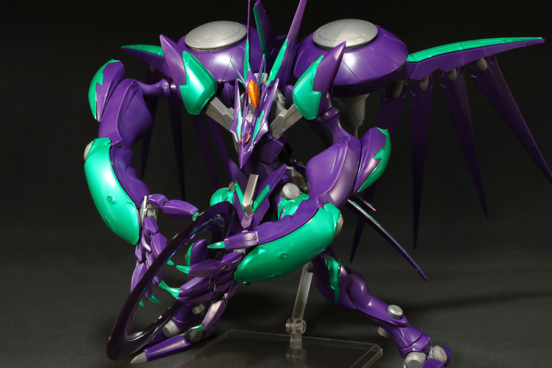 ルガーランスは本体を超える大きさとなっている