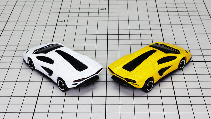 街中ですれ違うとおもわず声が出そうです