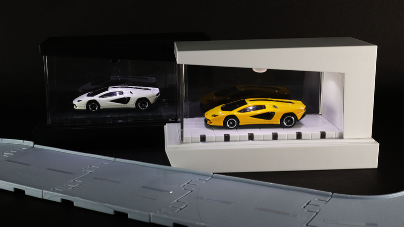 道路わきになにやら特別演出の展示が……