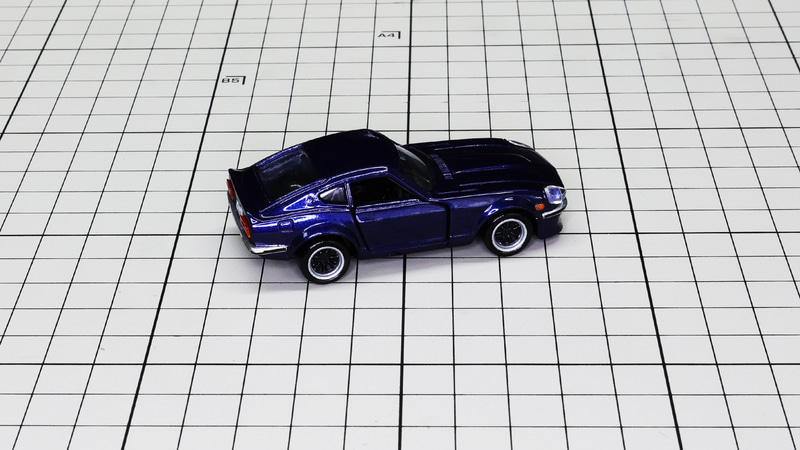 劇中同様の深いリムのホイールが迫力満点！