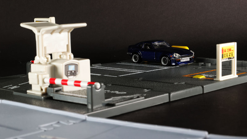 ドアパンチされないように駐車場は一番外側に停めることにしている