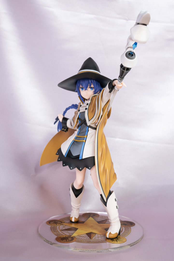 どの角度から見ても師匠……じゃなくて先生（ルーデウスにこう呼ばせてる）のフィギュアを完全再現してる