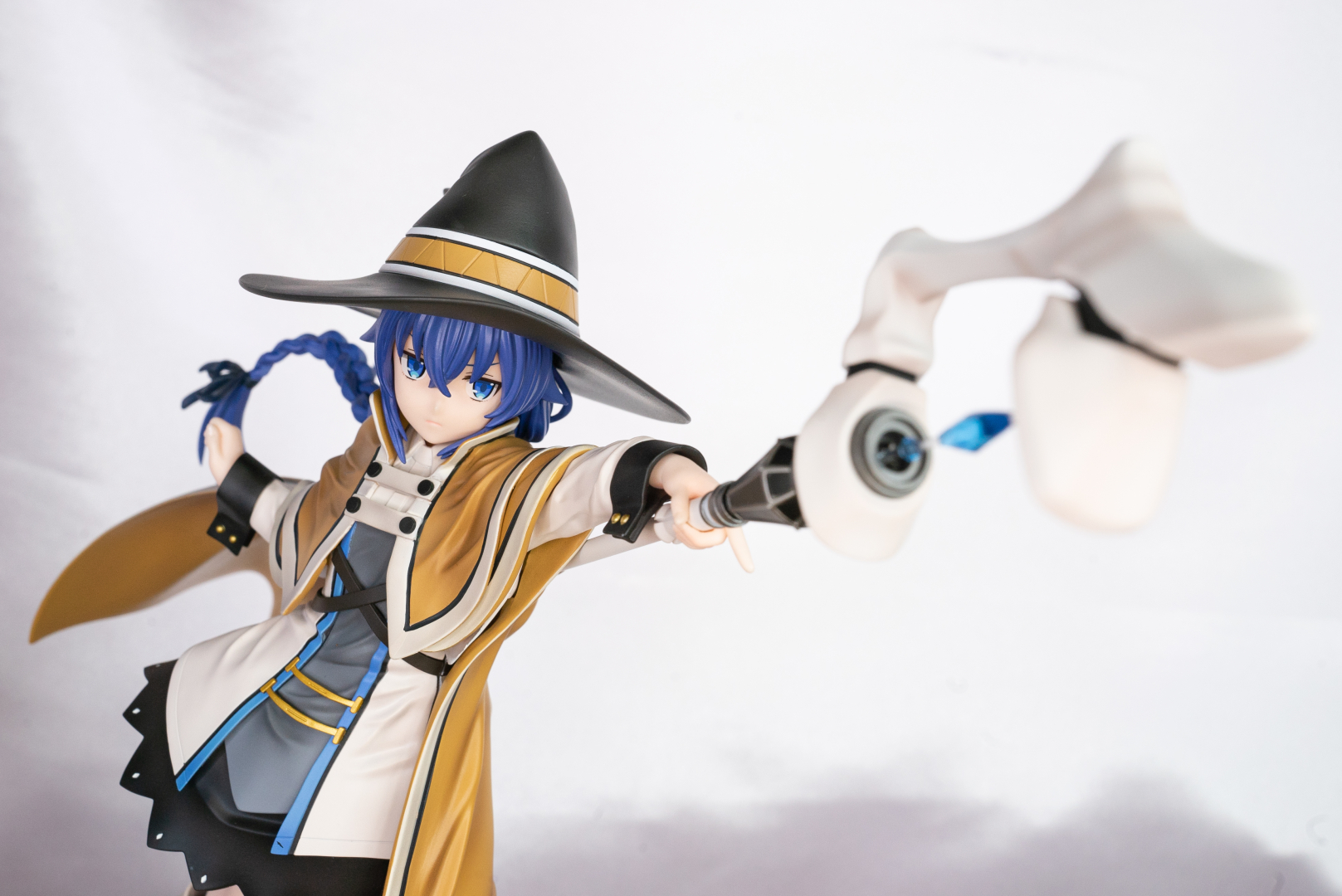 水聖級魔法を発動する……であろうロキシーの勇姿！ いやホント、ロキシー強いんですよ。アニメ活躍してないですけど