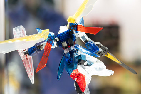 特別企画】【ガンダムベース撮り下ろし】バード形態にも変形可能