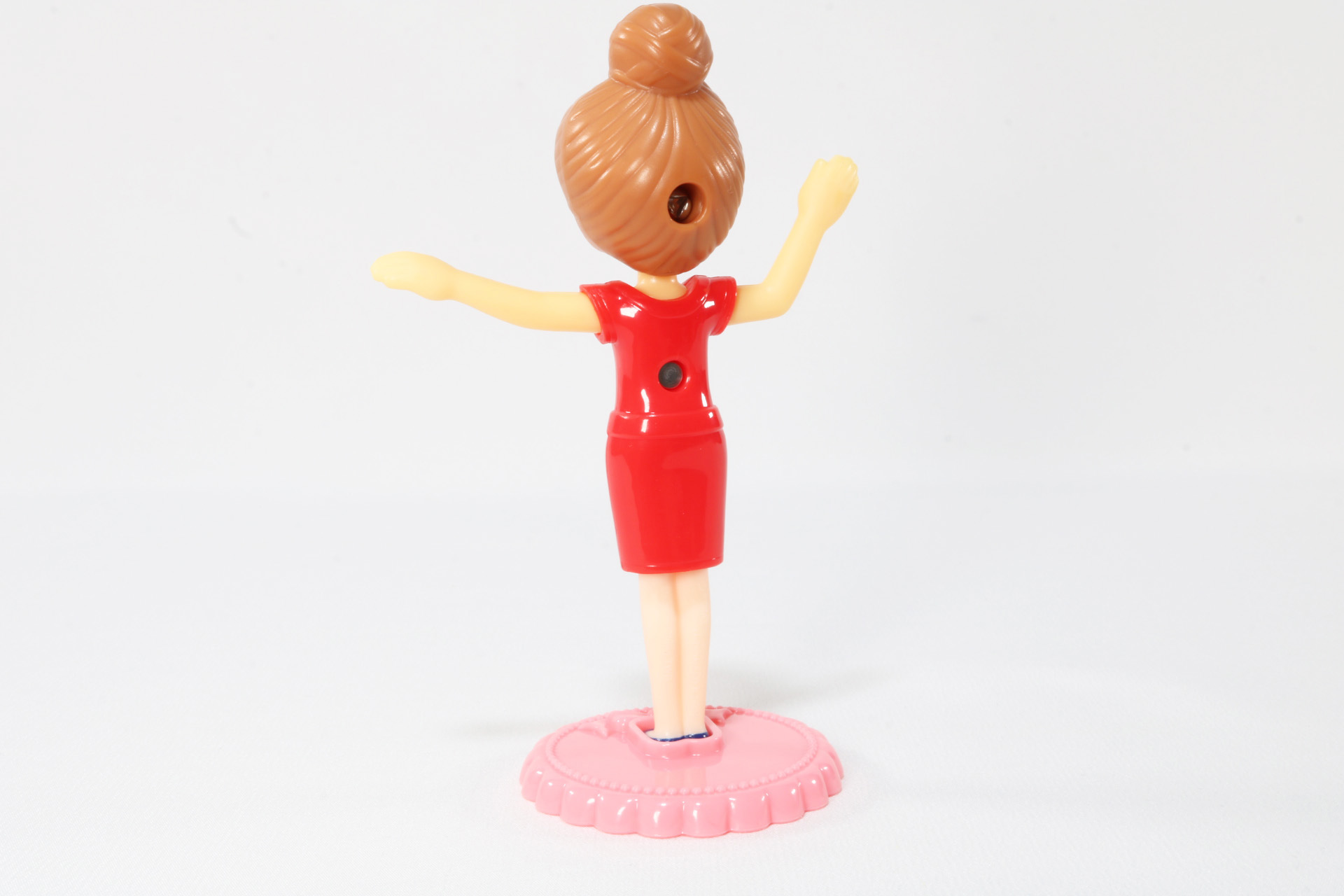 紙パーツは首飾りとバッグ