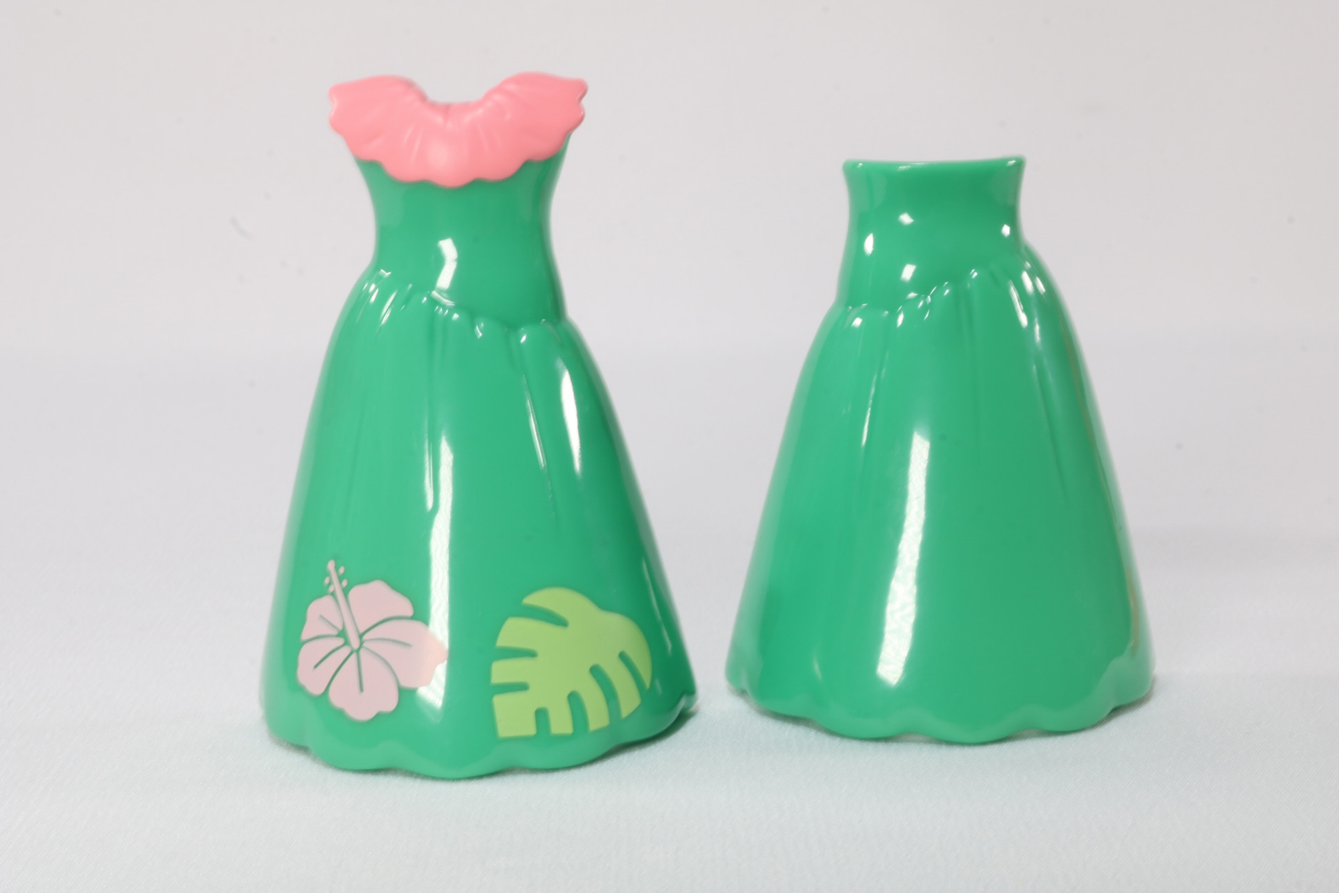 着せ替え用のフラダンサー服