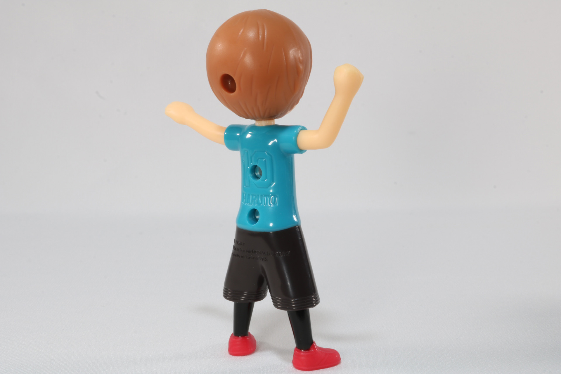 紙パーツはコック帽やサッカーボール入れ