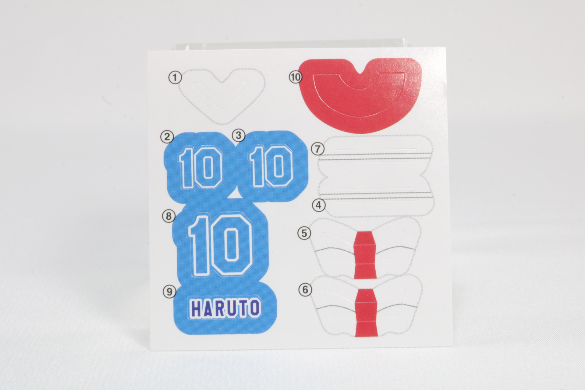 シールはサッカープレーヤーのナンバーなどが収録