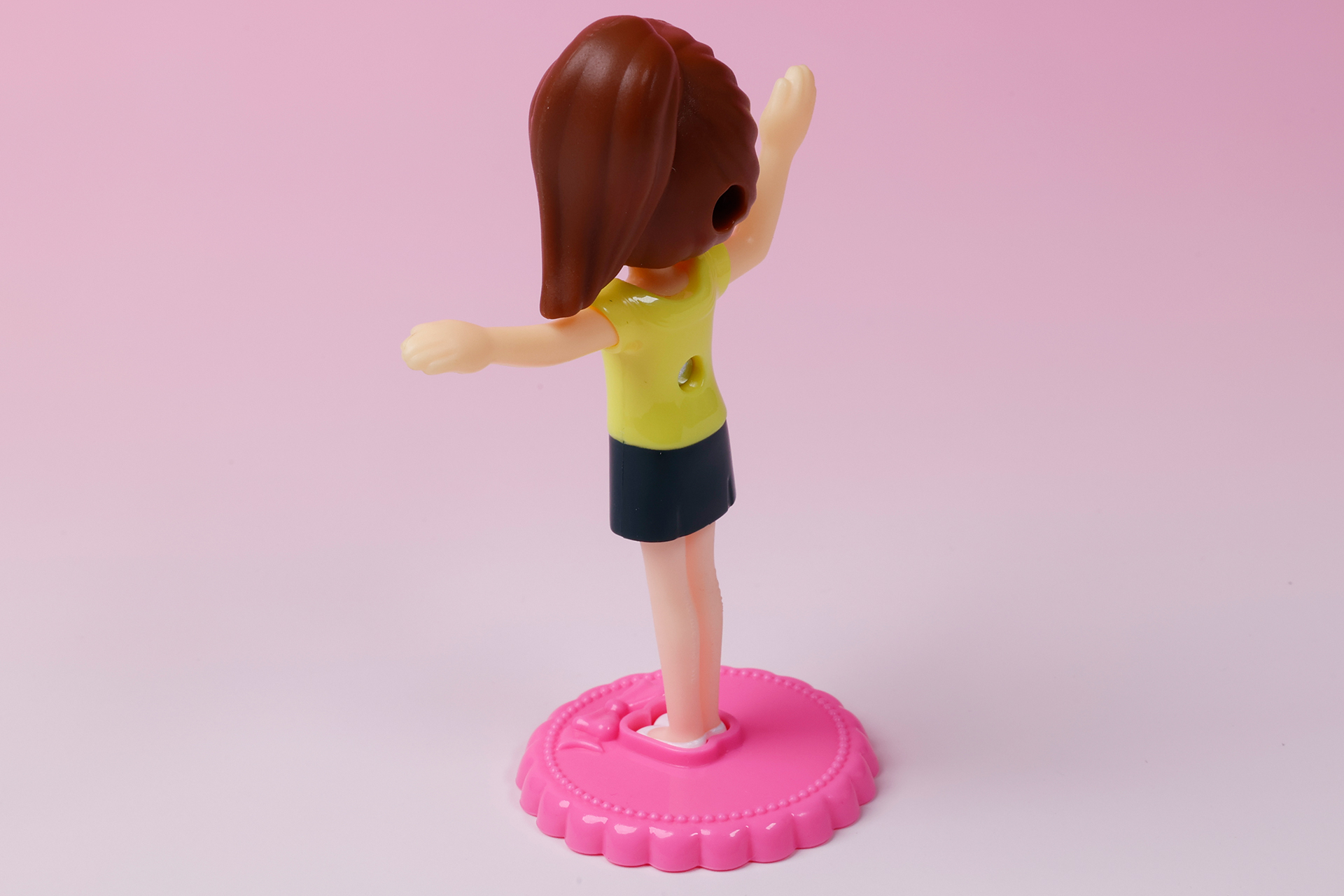 ちなみにポージングなどは変更することはできない