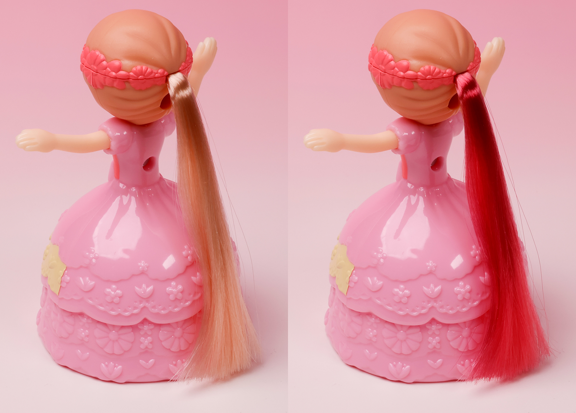 左がブラックライト当てる前で右が当てた後。こんなに髪の色が変化する