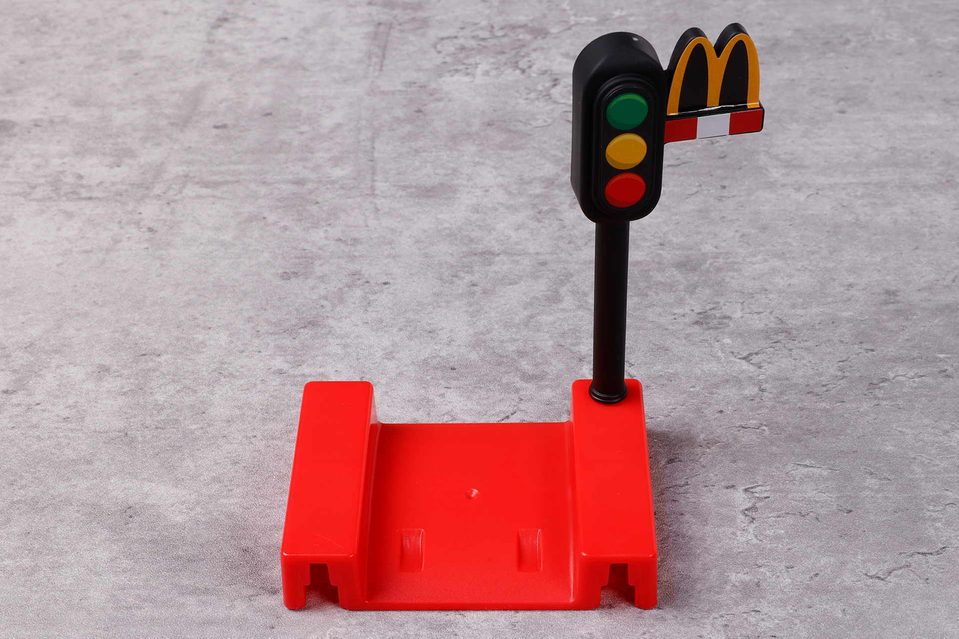 付属している情景パーツのマクドナルド信号