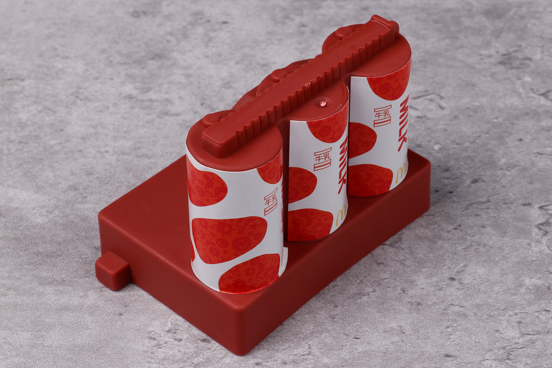 背面側もしっかりとシールが貼られている