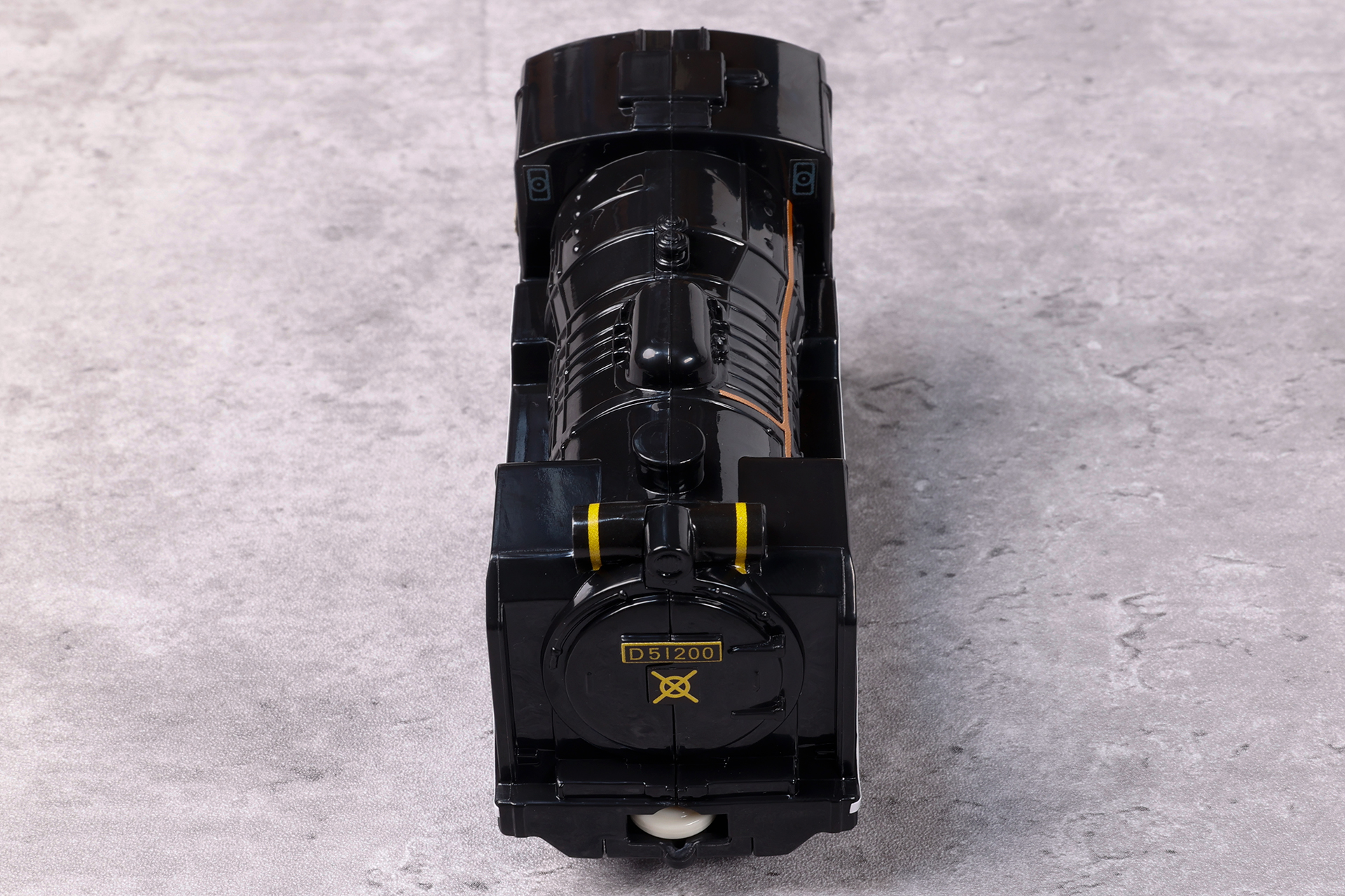 実際に走っている姿を見る機会は少ないが、いまだに人気の高い蒸気機関車