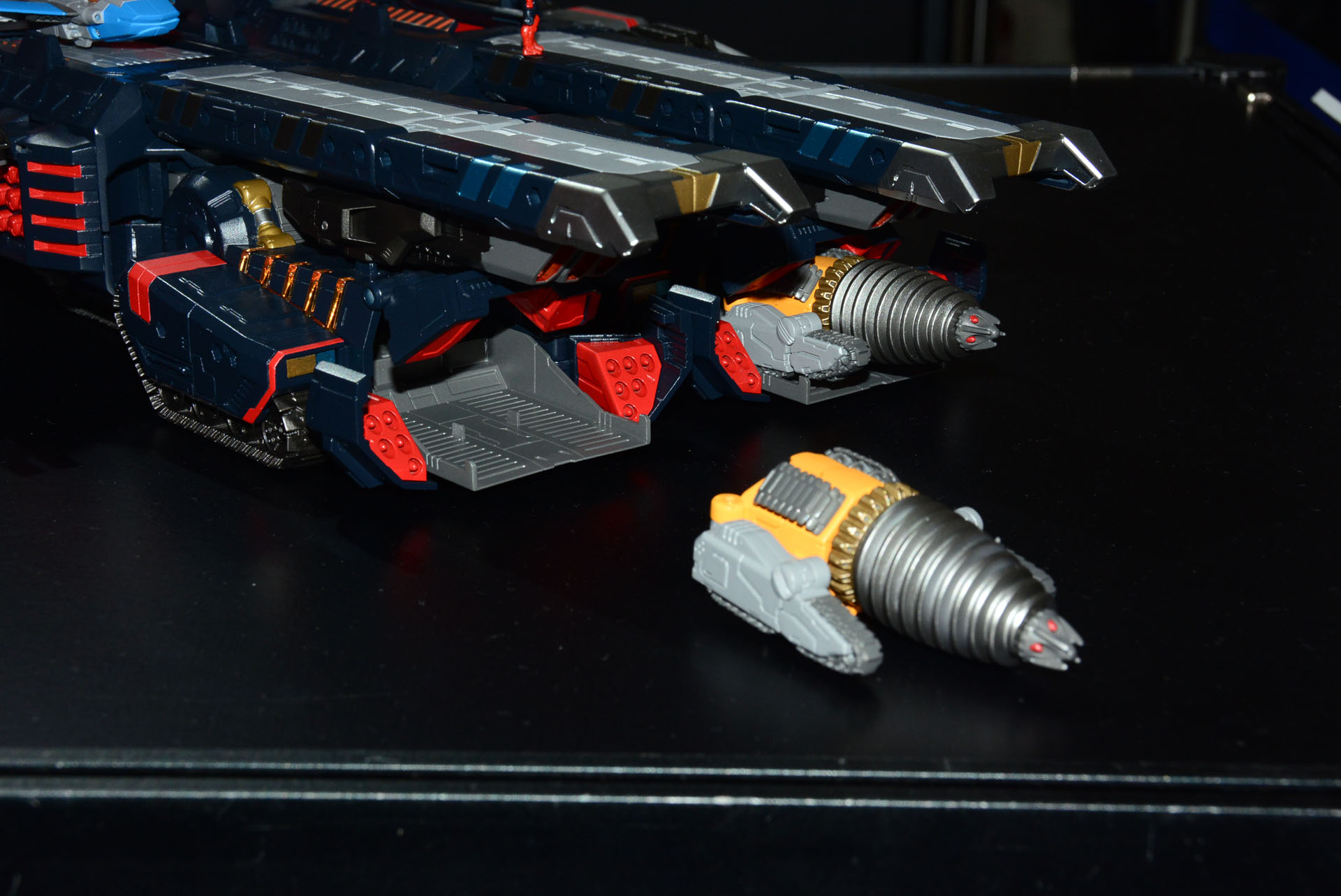 地底攻撃ドローン「ジオダイバー」