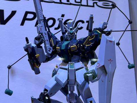 模型ホビーショー】「量産型vガンダム」が「METAL ROBOT魂