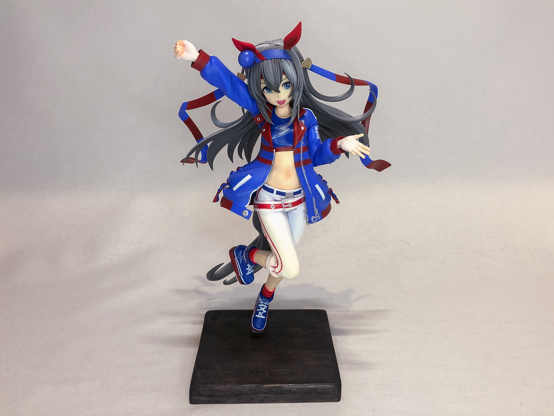 四方より撮影してみました。タマモクロスのハツラツさがしっかりと表現されています。