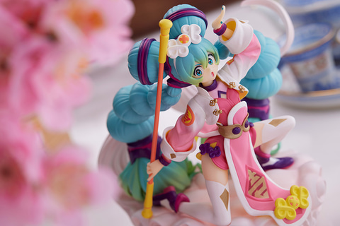 チャイナ服初音ミクフィギュアが過去プライズよりカラー新たに予約中