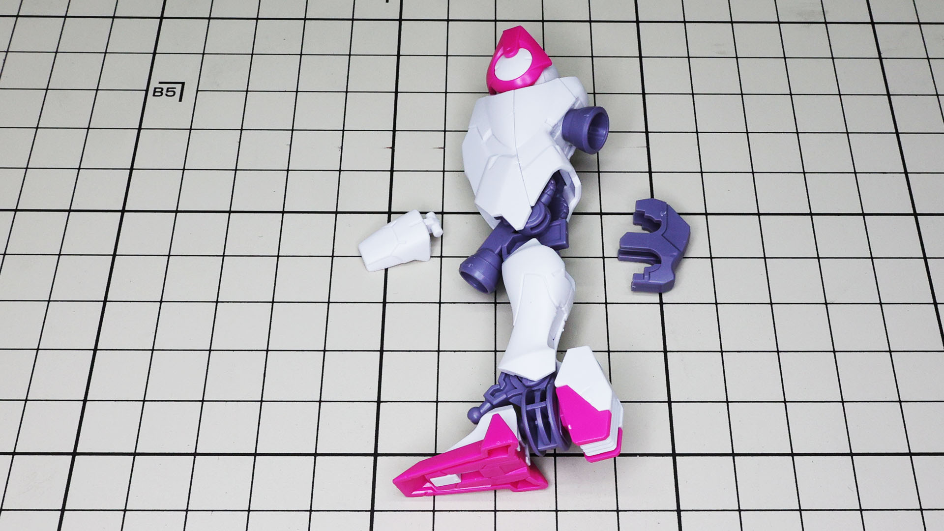 膝関節は裏からカバーして完成です