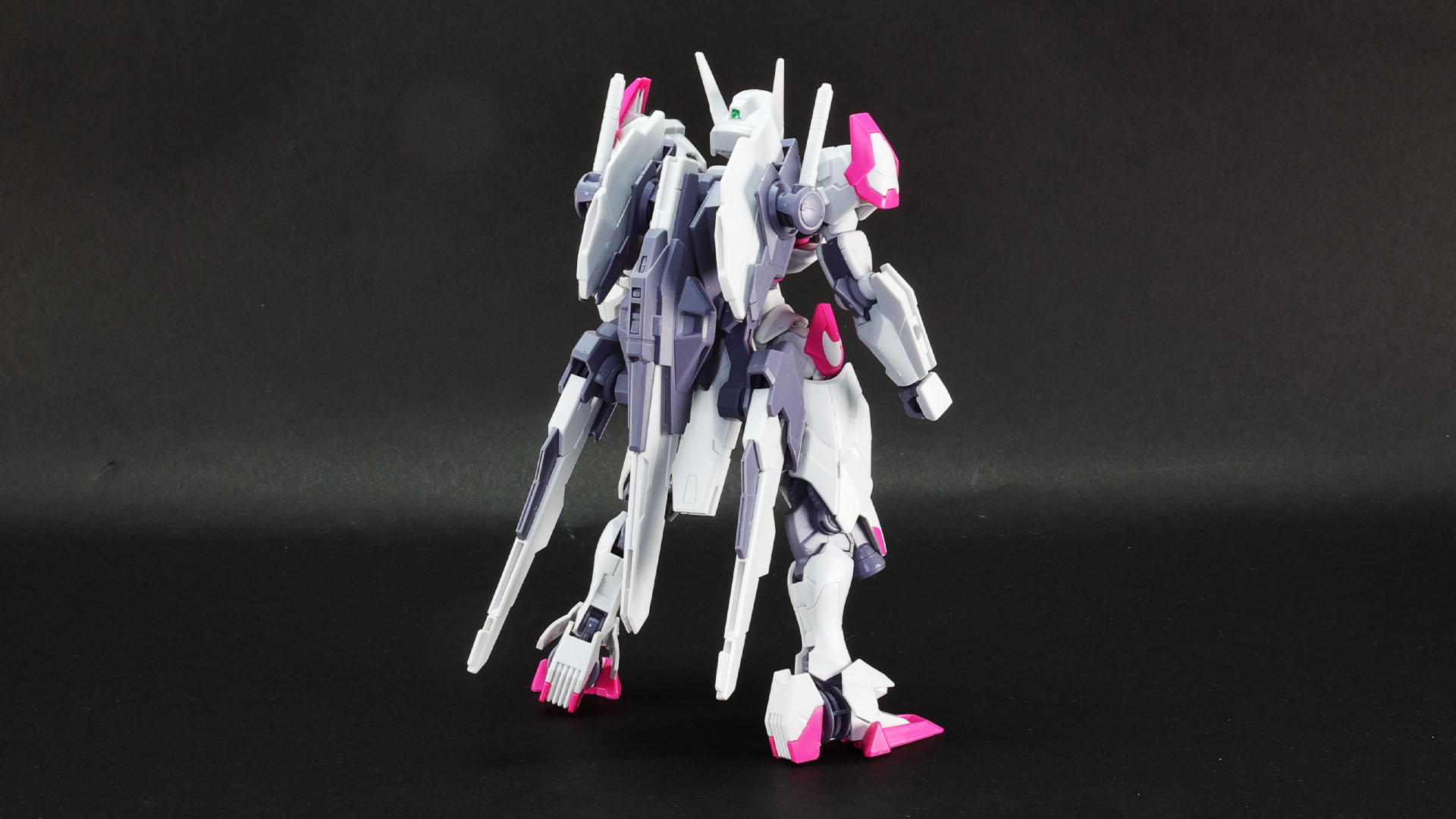 ちょっとガンダムらしさも出ます