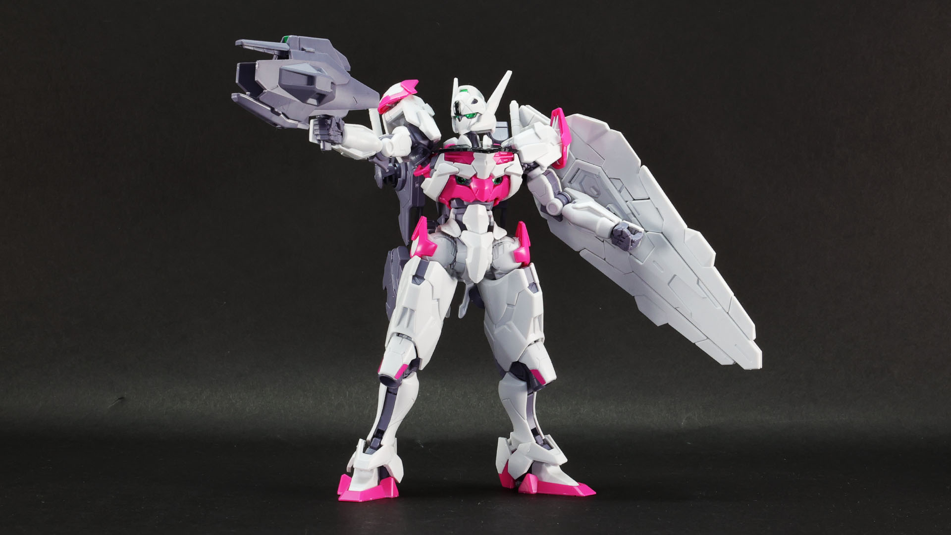 レシーバーガンとコンポガンビットシールドを装備