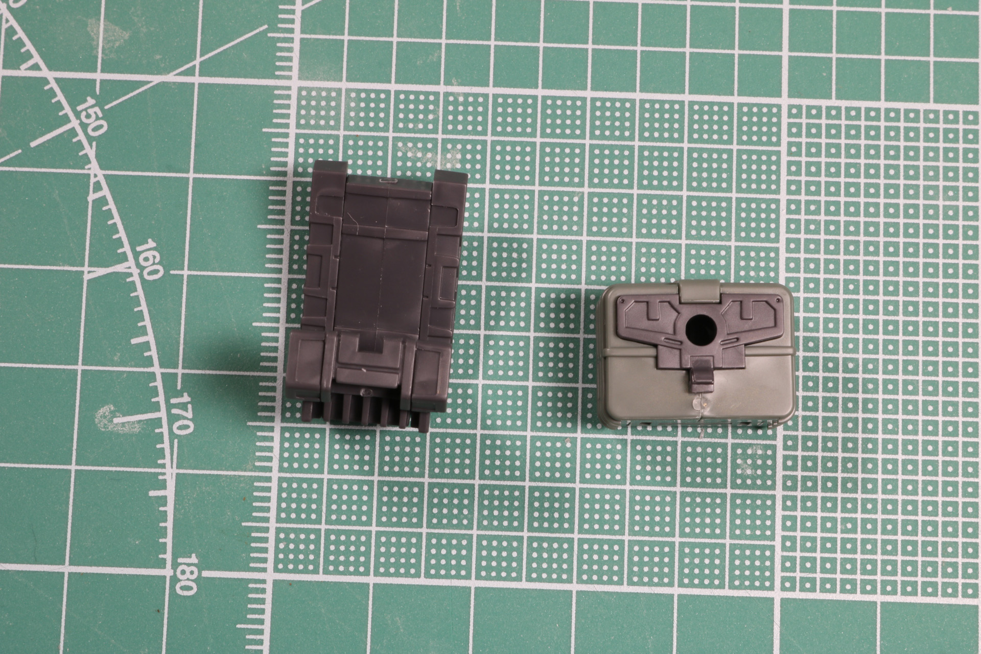 バックパックはラックとバッグで構成されている