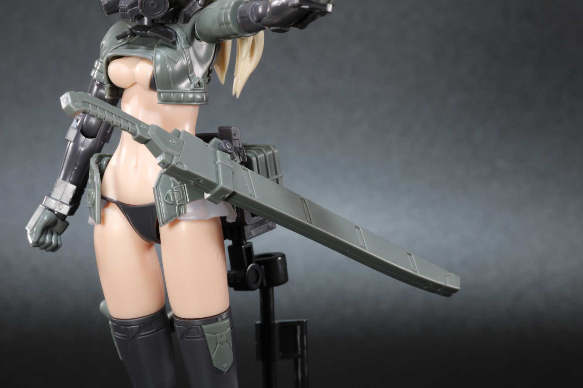 鞘はジョイントパーツを使用してマウントができる