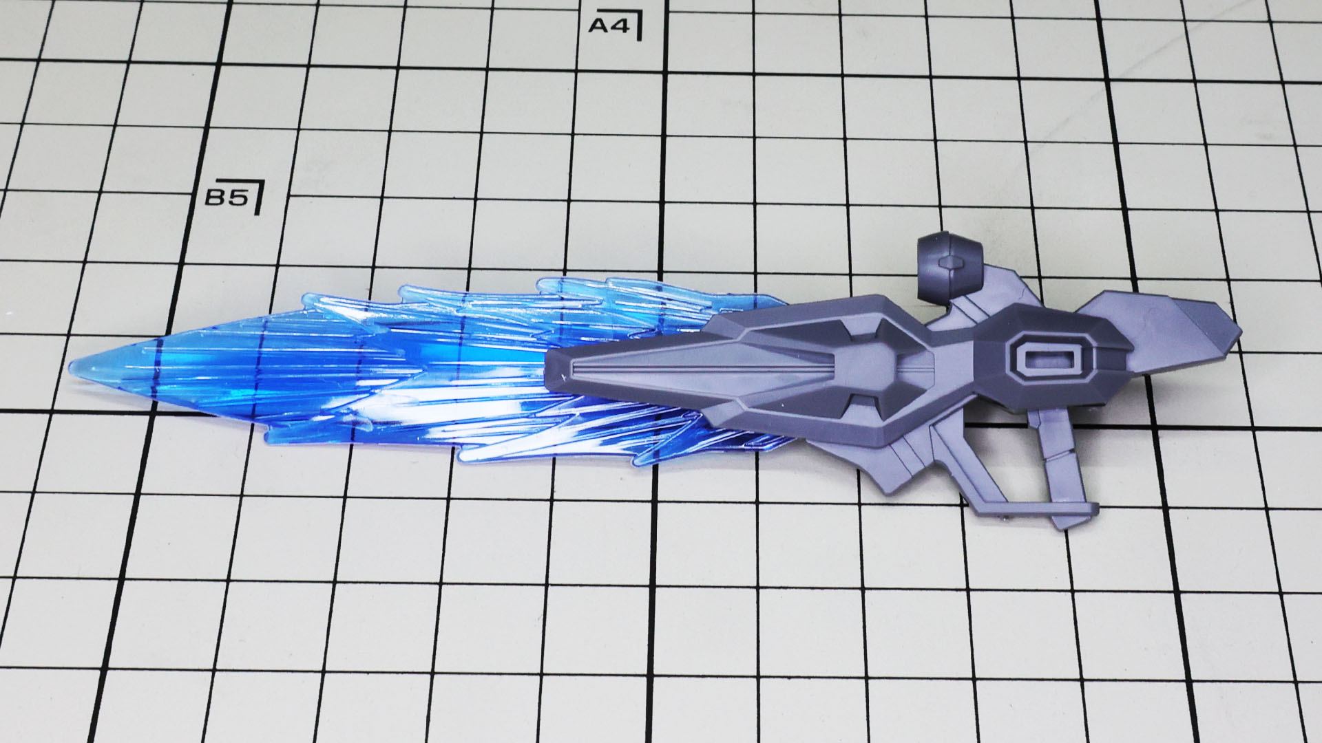 ビームブレイドはルブリス同様迫力があります