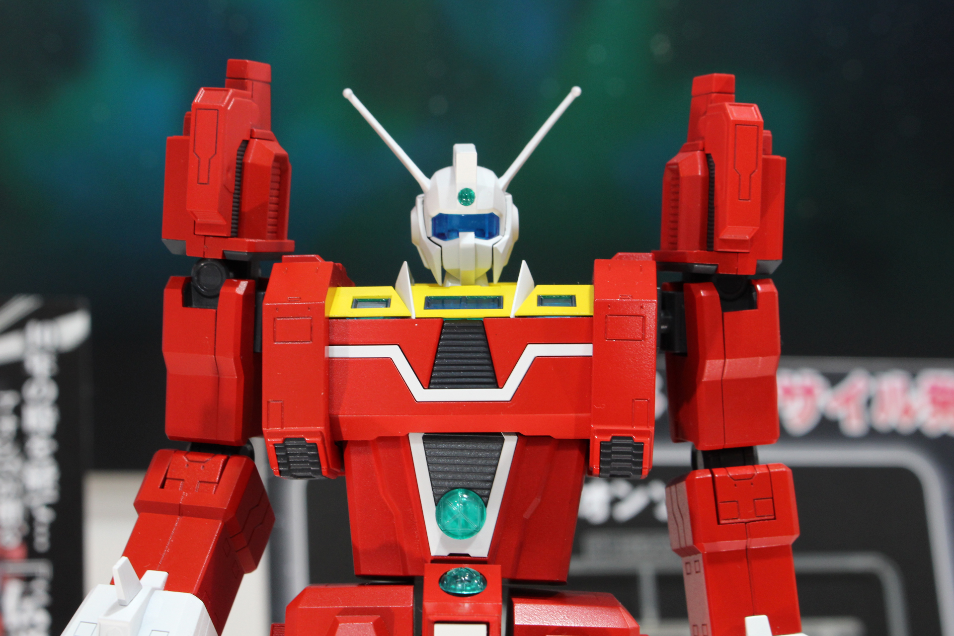 肩のラインはかなり味付けをしているという