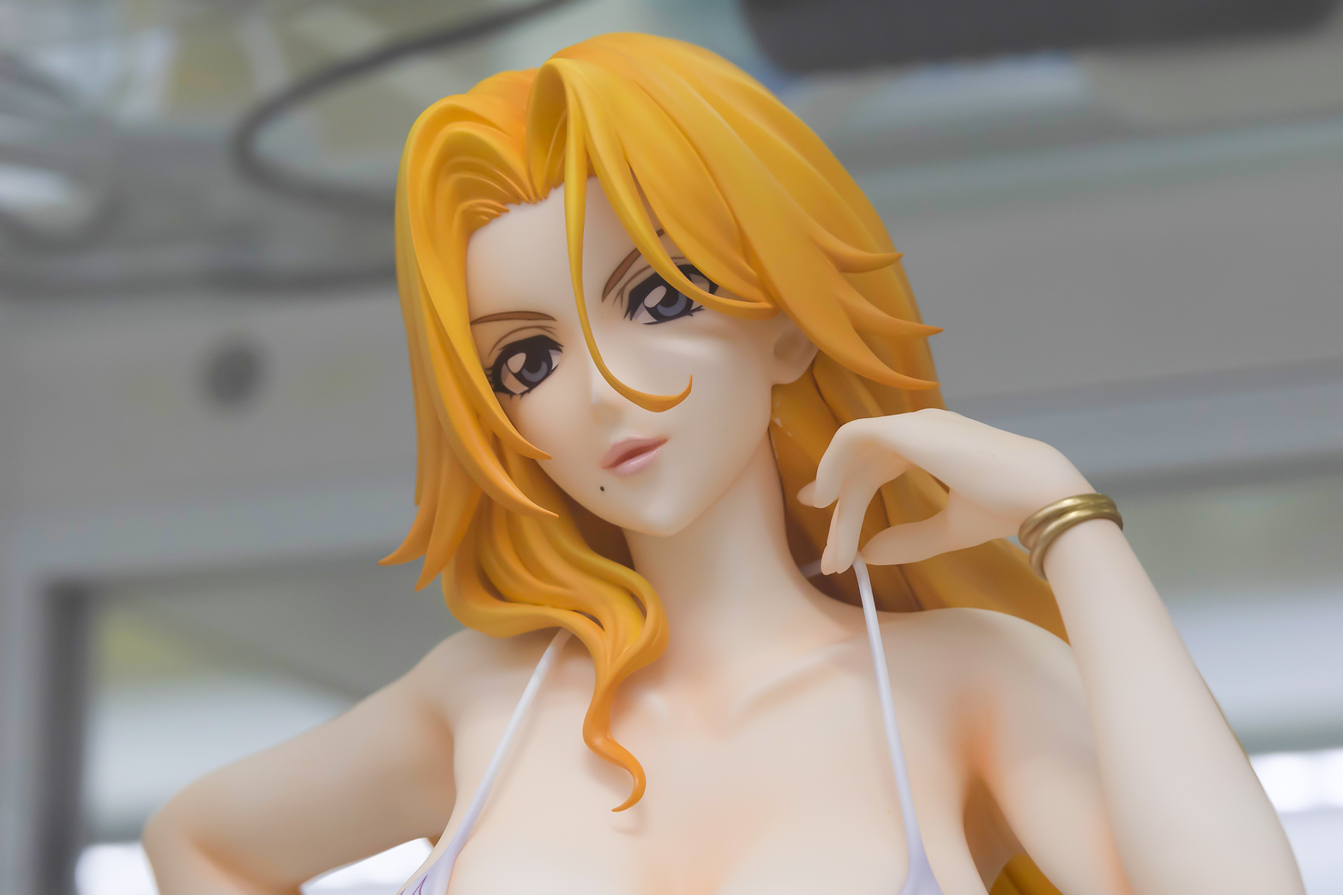 垂れ下がった前髪やキリリと上がった眉など、乱菊らしさが良く出ている感じだ。