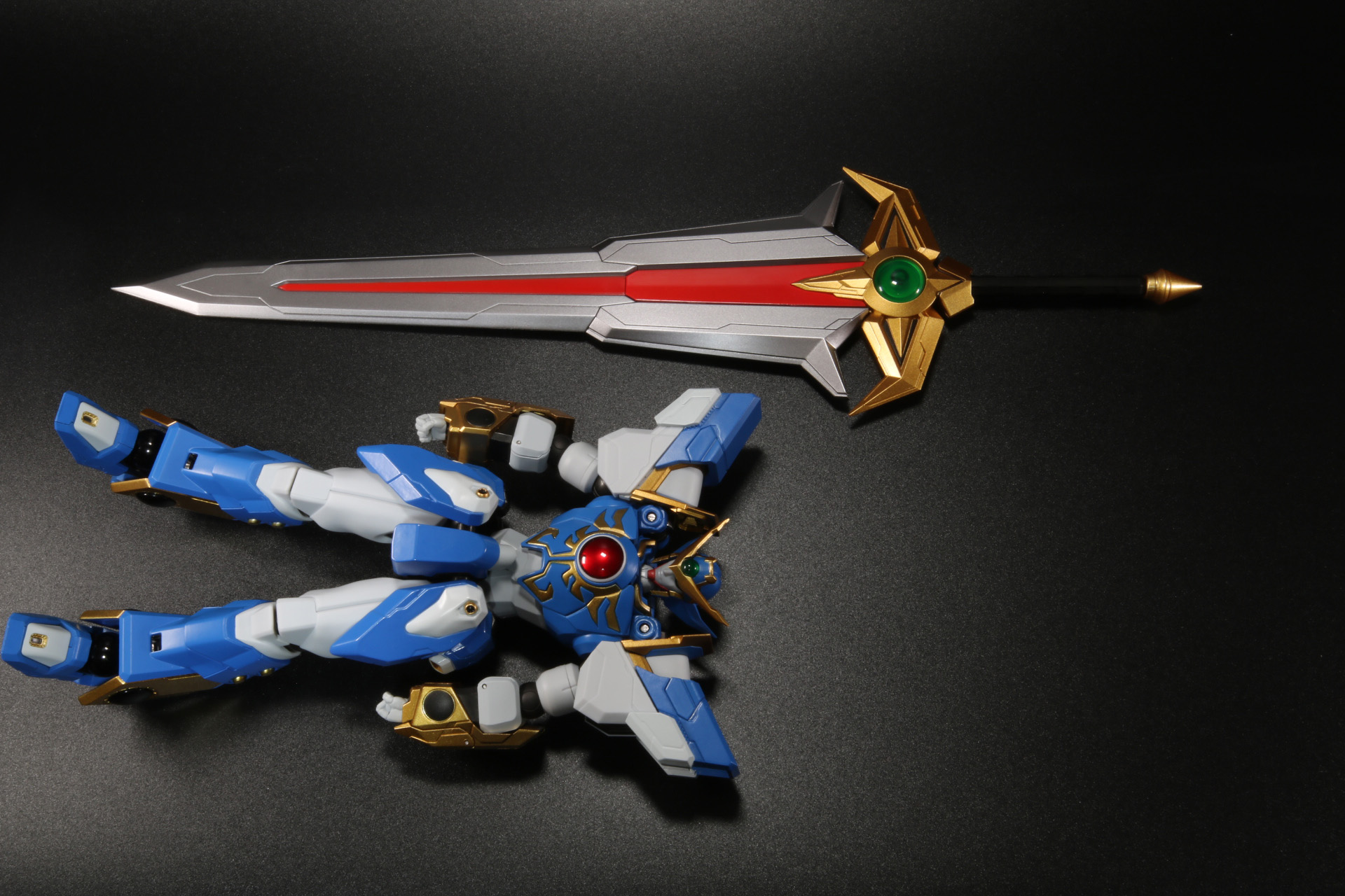 「グランカイザー」と比較した「超重弾劾剣」