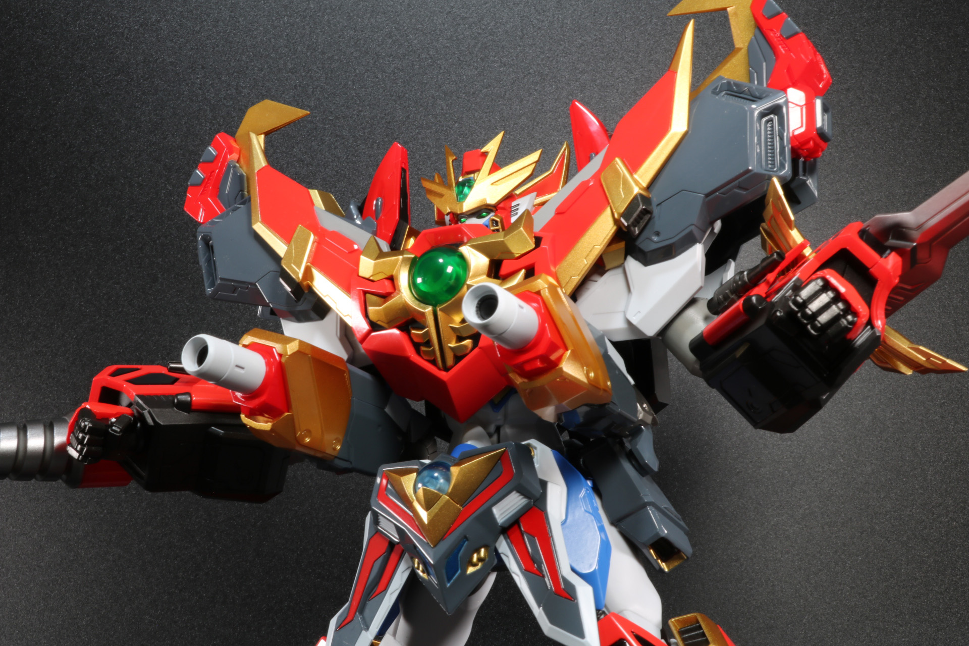 大きく足を開いた状態でもポージングが可能