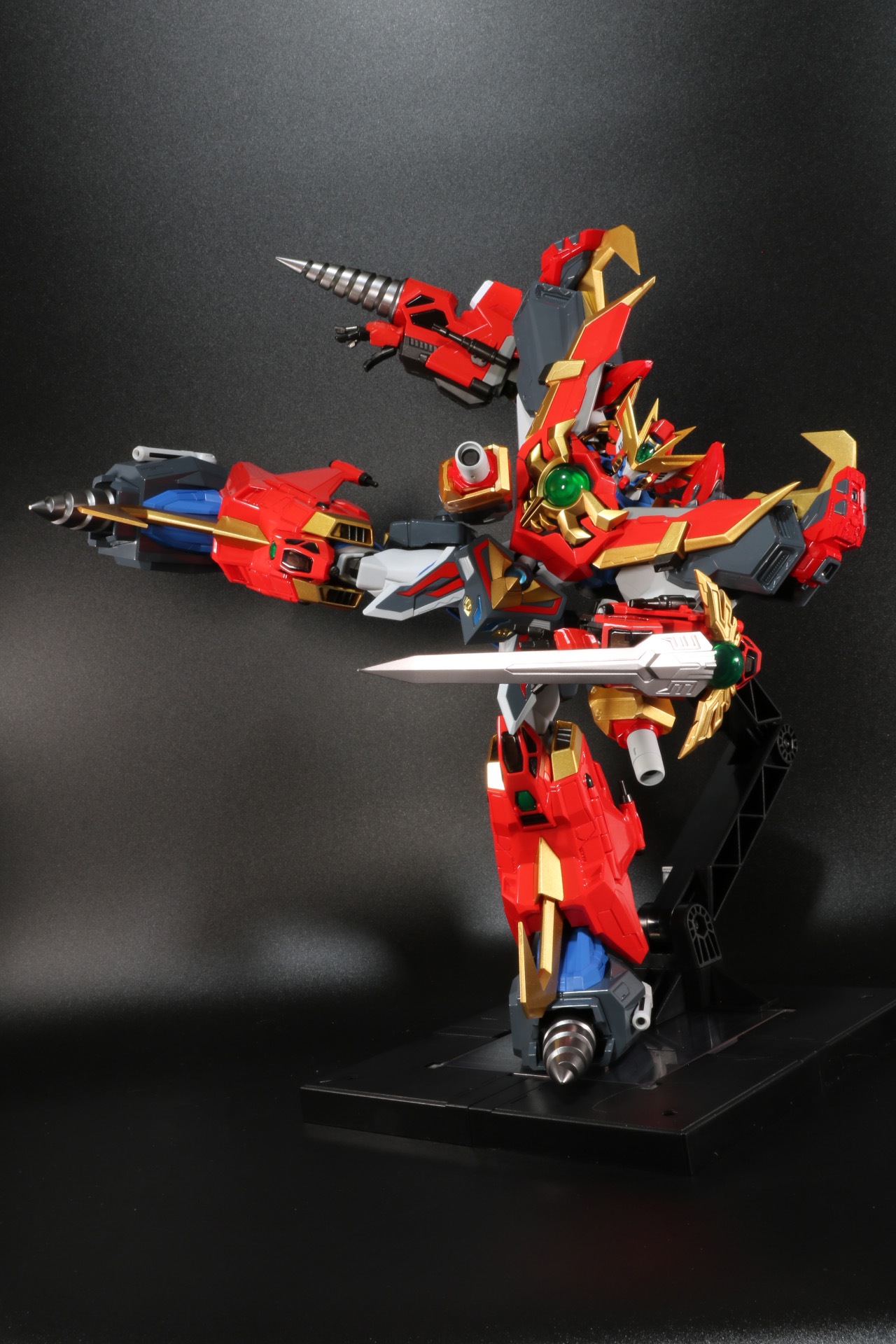 全長約370mmの「超重弾劾剣」