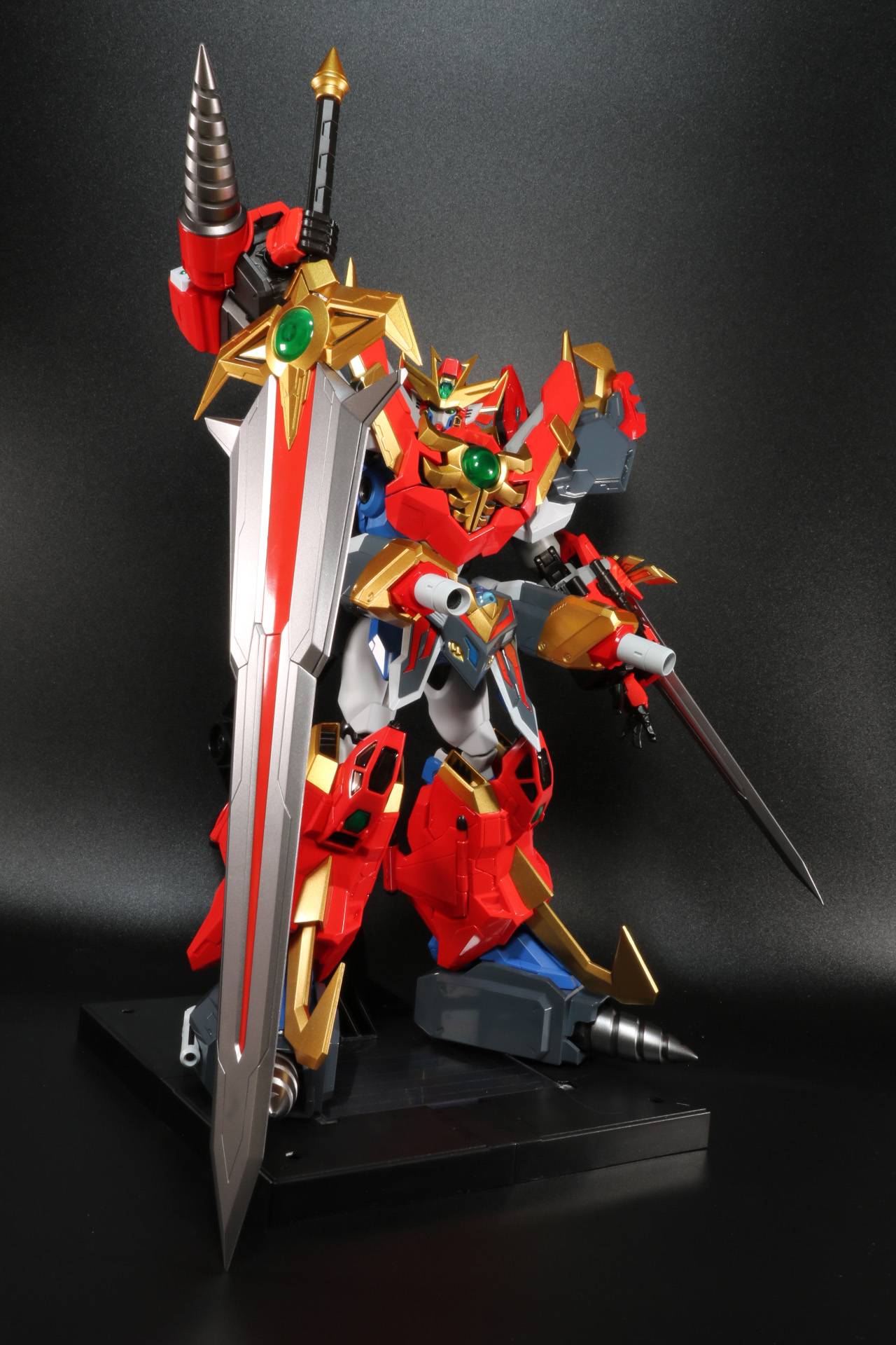 全長約370mmの「超重弾劾剣」