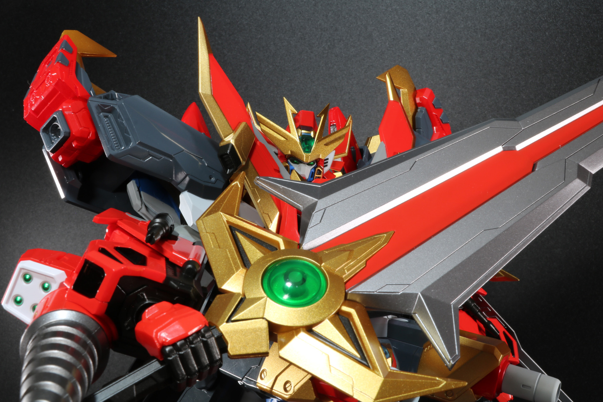 「超重弾劾剣」と超重剣の二刀流のシチュエーションも楽しめる