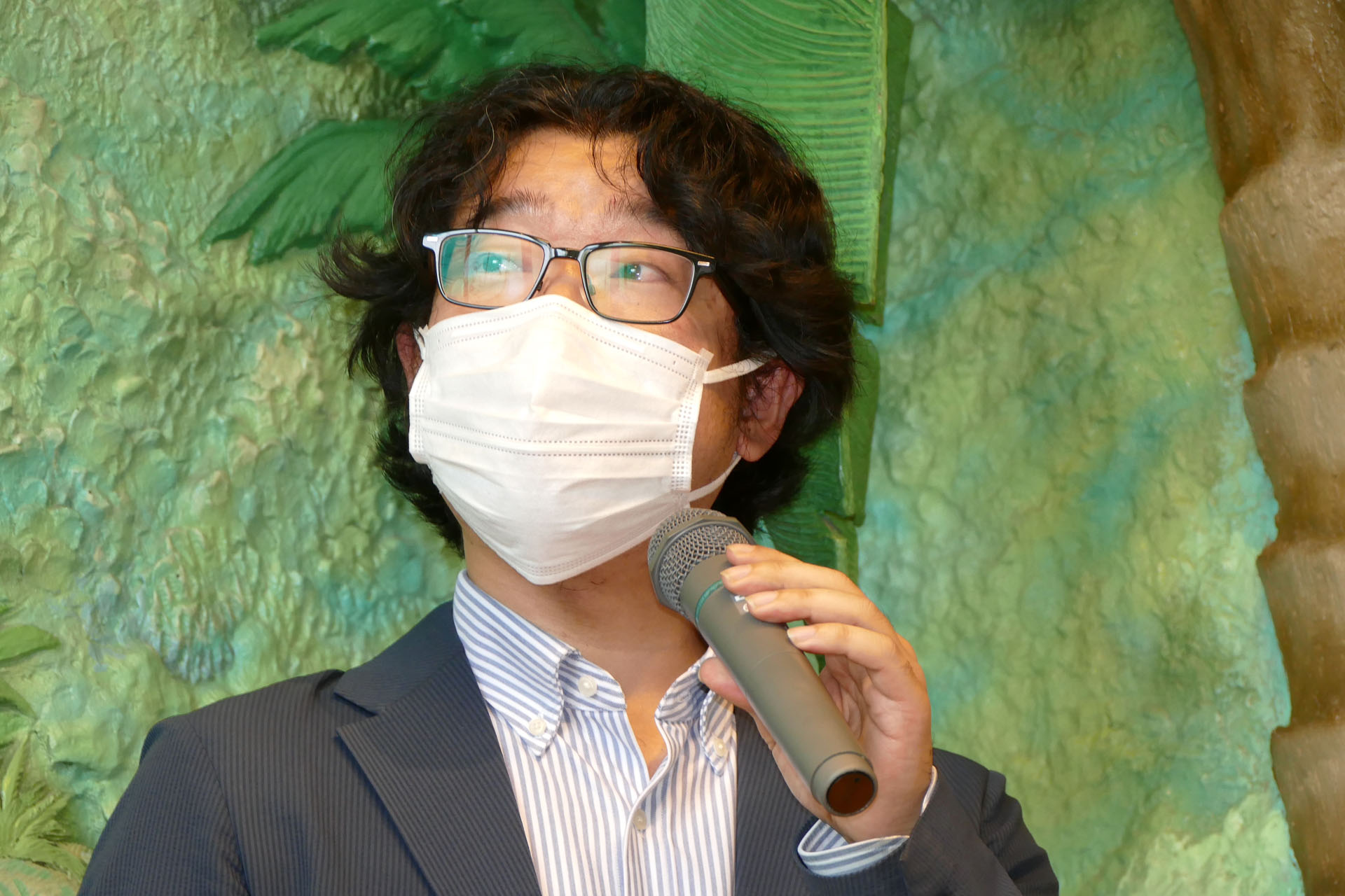 内部のフレームの設計と、制御にはロボットスタートアップのアスラテックのチーフロボットクリエイターの吉崎航氏が担当