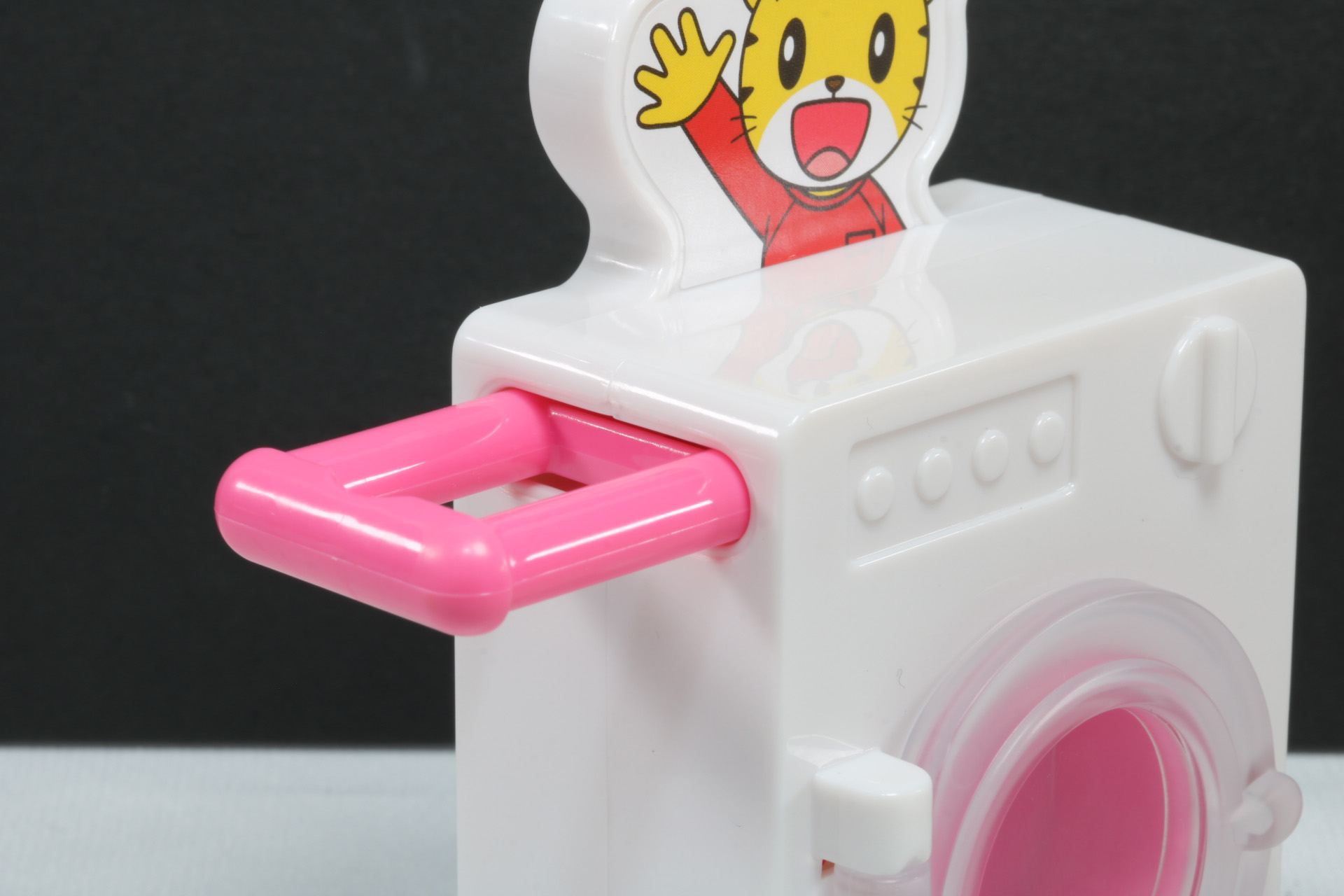 洗濯機の蓋はもちろん開閉できる