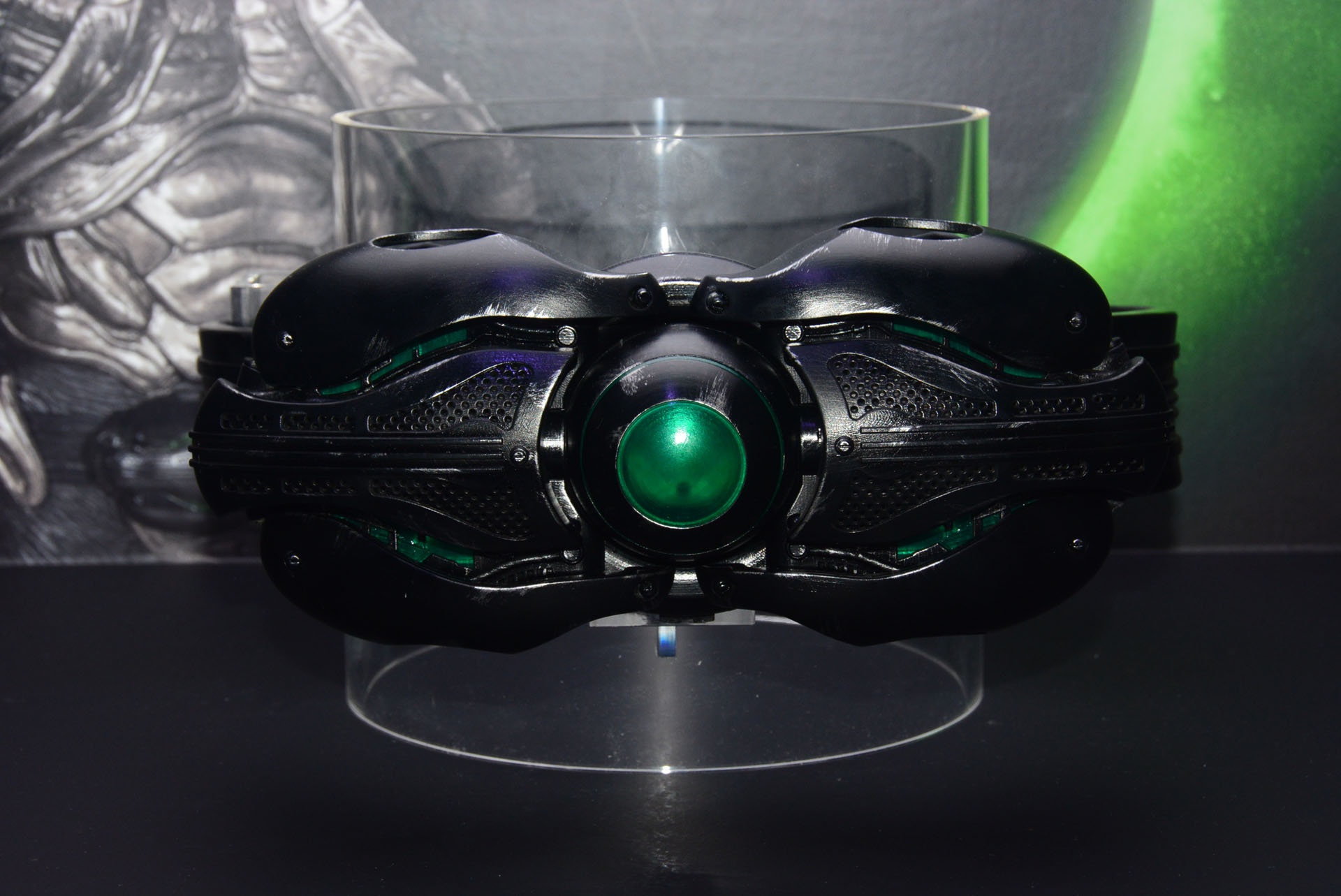 「CSM変身ベルト 世紀王ムーンドライバー」はサンドライバー同様映像で使われたものより豪華な仕様になっているという