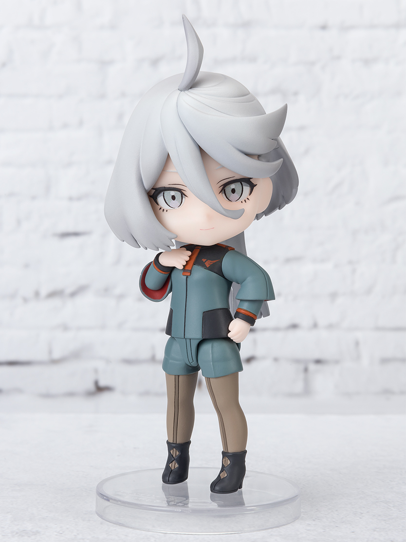 交換用腕パーツを使用することで、「ミオリネ」らしい立ち姿を再現可能！