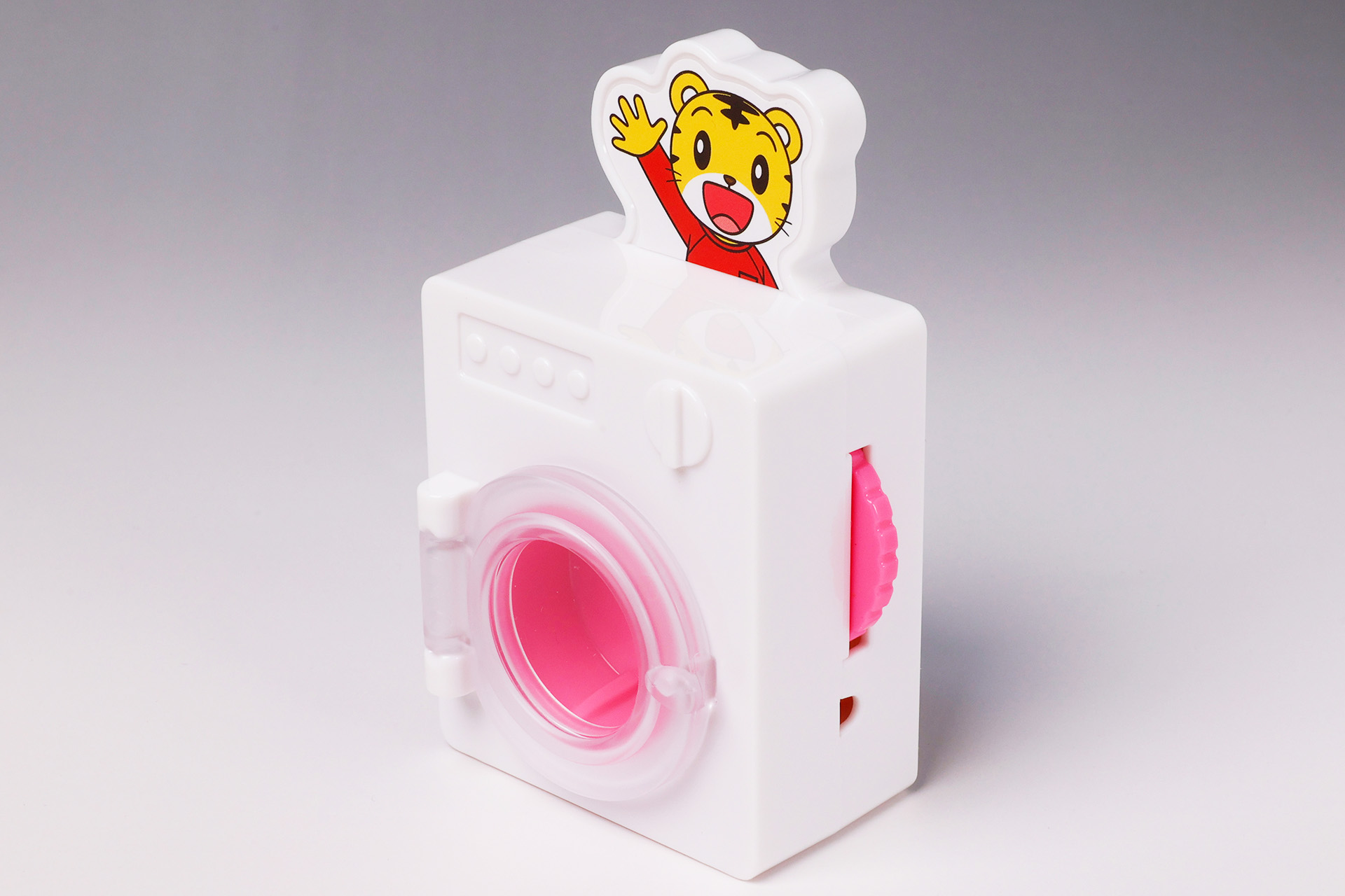 ドラム式の洗濯機がモチーフになっているのも、今風な感じだ