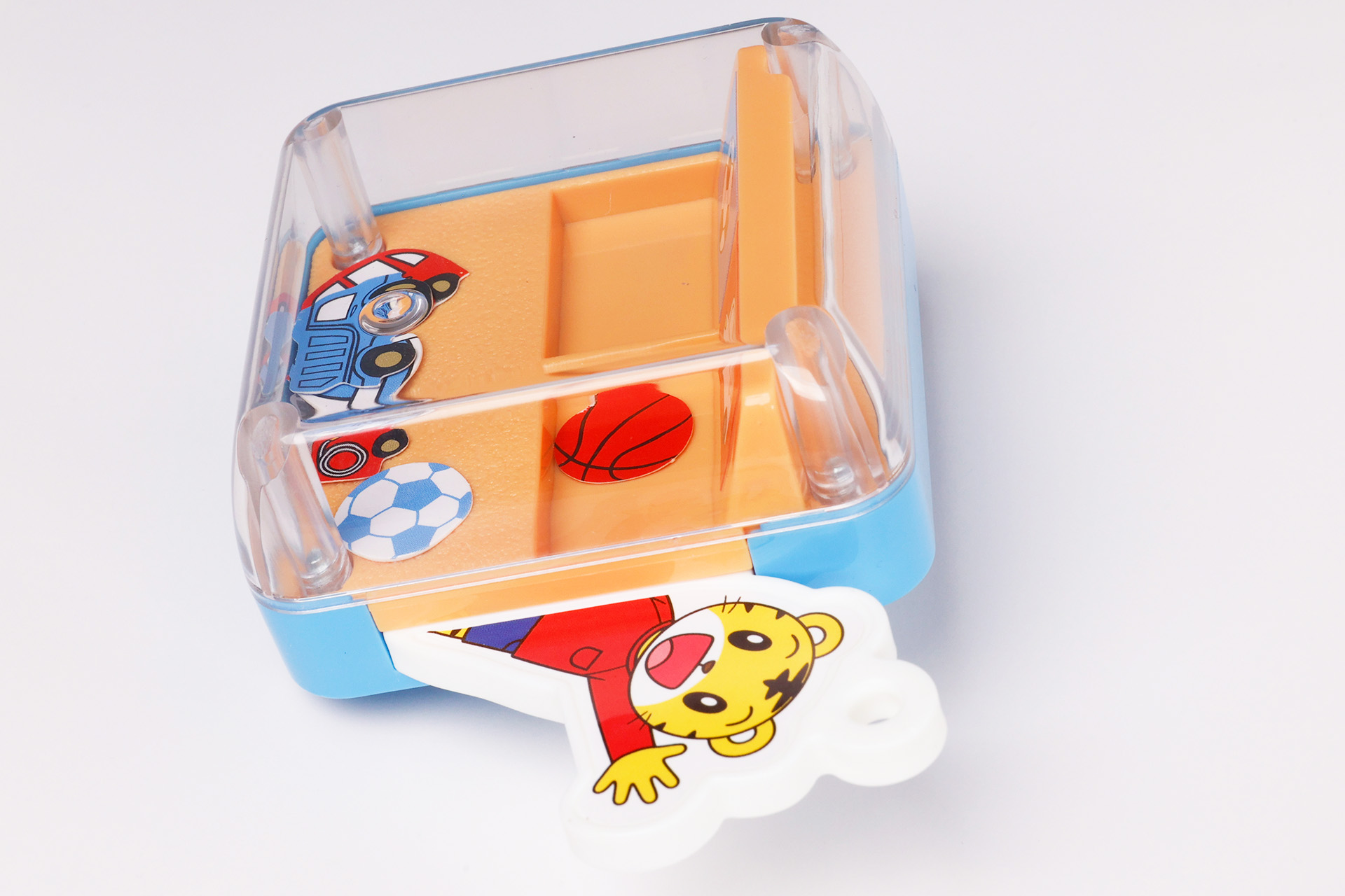 ケースの中には窪みが付けられた部分がある