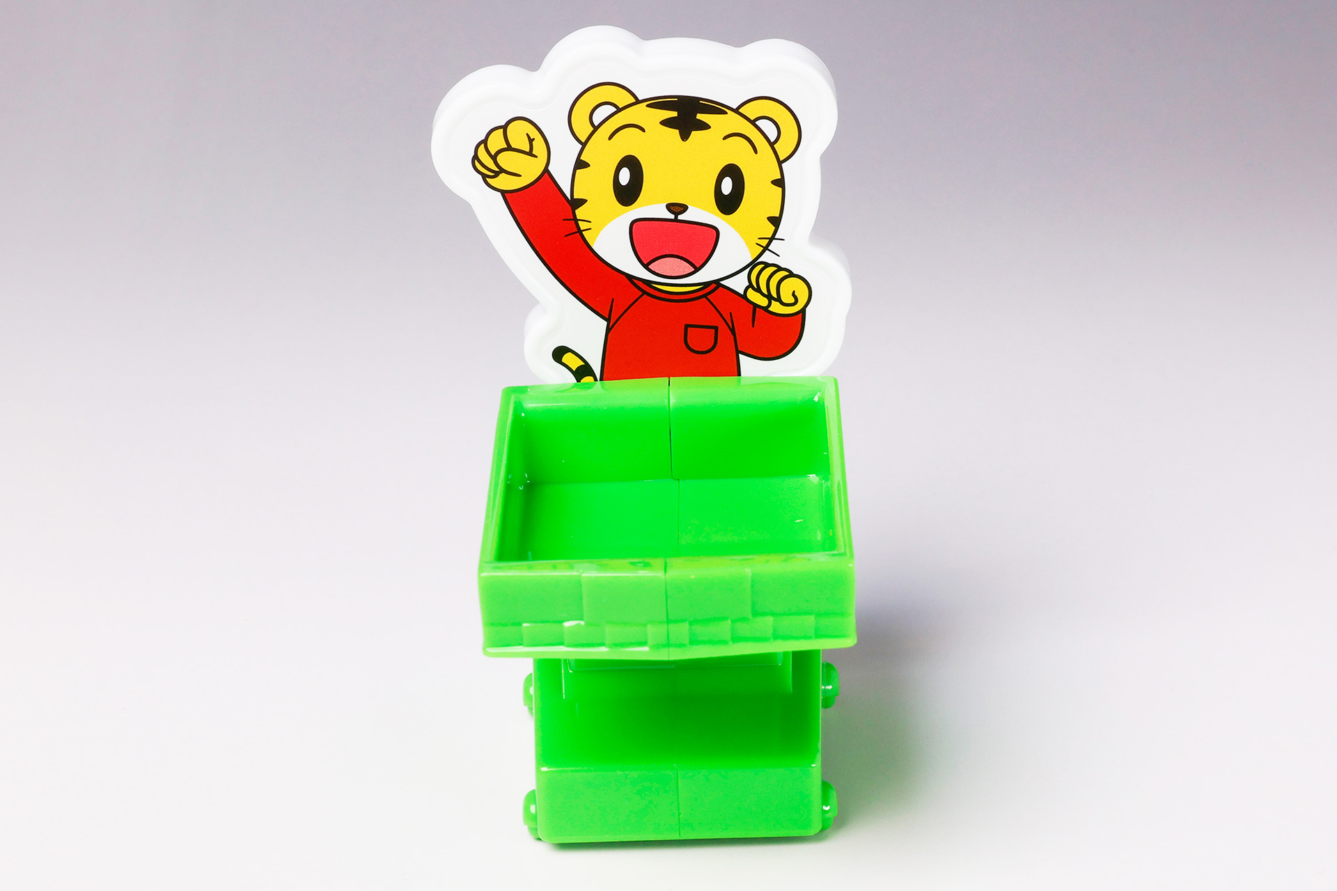 緑色のカートに、しまじろうをくっつけたところ