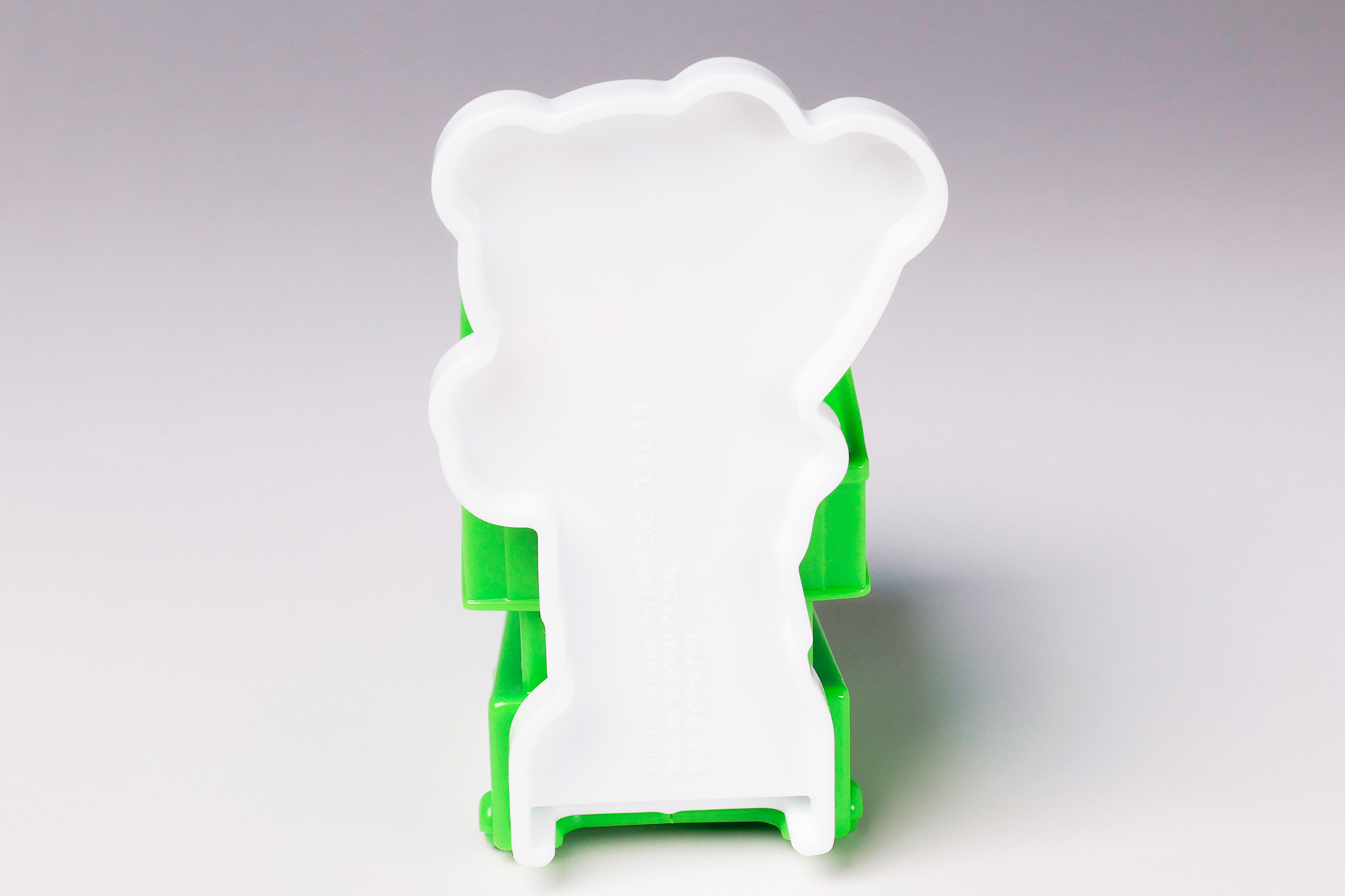 裏側から見るとこんな感じになっている