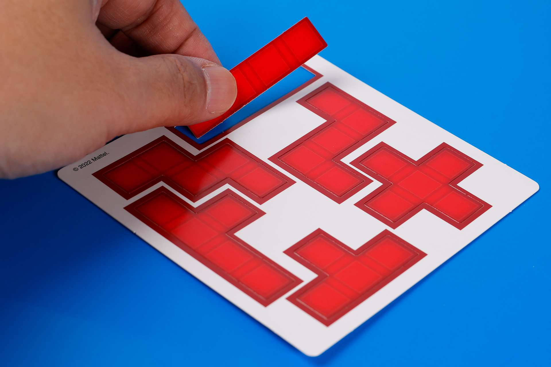 遊ぶ前に、台紙からピースを切り離していこう